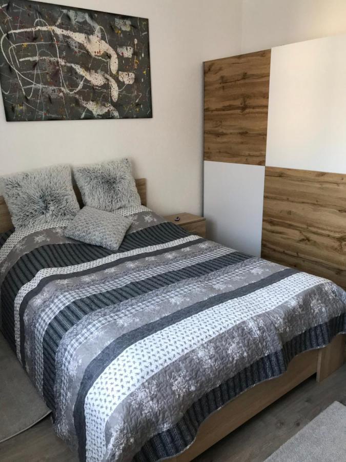 Mira Apartman Дебрецен Екстер'єр фото