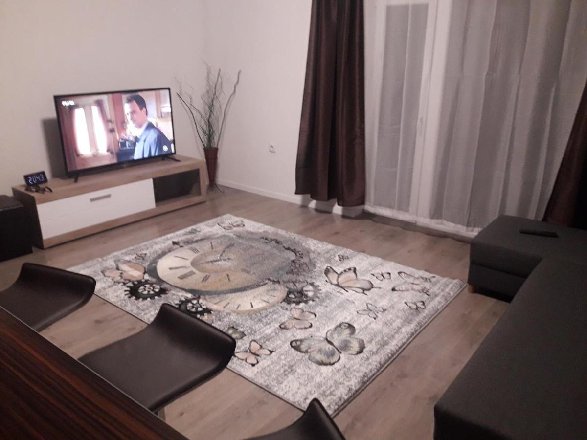 Mira Apartman Дебрецен Екстер'єр фото